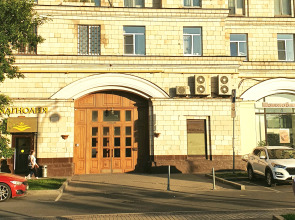 Апартаменты у Триумфальной Арки и Парка Победы