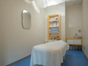 Отель Landmark Baku