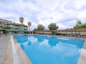 Armas Green Fugla Beach