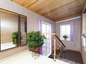 Отель Корона