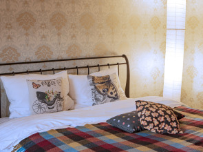 Апартаменты рядом с мостом через Большую Невку