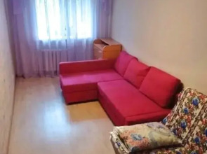 Квартира Двухкомнатная Химиков 15