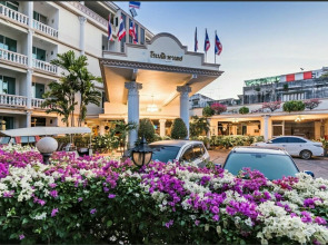 Отель Romeo Palace