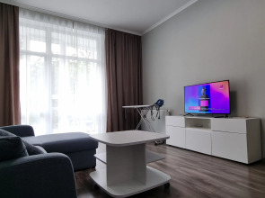 Апартаменты двухкомнатные в центре с террасой