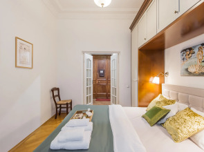 Квартира GM Apartments на 16 этаже Сталинской высотки