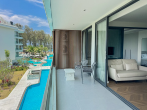 Bright 1BR Kora 200m to Beach Resort Pools & Gym Flat