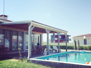 White House Family Villa