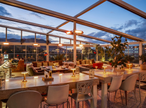 Отель Mercure Tbilisi Old Town