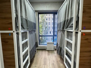 Хостел izzzi hostel Bishkek