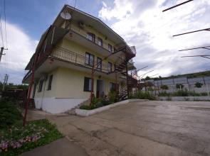 Uskut Guest house