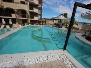 Golden Rainbow - Menada Apart-Hotel