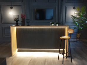 Отель Club Hotel Boston