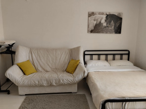 Апартаменты Light House У ТЦ Жемчужина