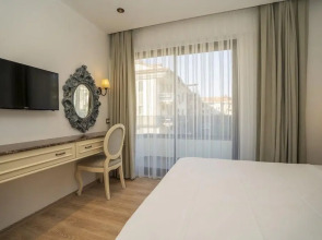 Апарт-отель Channel Suites