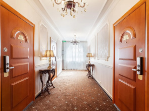 Отель Кристэлла