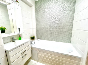 Апартаменты на Ново-Садовой, 106 (лит. О)  с видом на реку Волгу