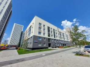 Три квартиры на Сахарова 2