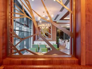 Отель Ренессанс Минск Конгресс и СПА Центр