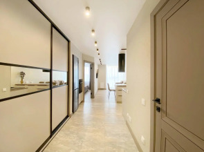 Квартира Стильная Двухкомнатная с Видом на Море во Владивостоке