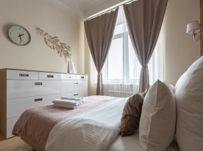 Апартаменты Улучшенные апартаменты с видом на город