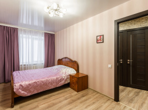 Апартаменты на Сутки на улице Октябрьской 46