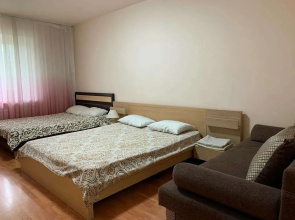 Na Universitetskoy Naberezhnoy 13 Flat