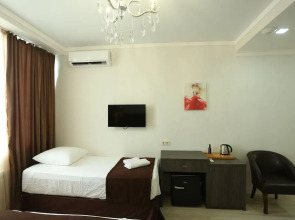 Отель Royal Medis