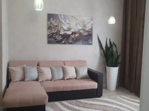 Na Lunacharskogo 3 Flat