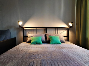 Апартаменты на улице Профсоюзной 118/2