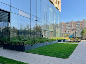 Апартаменты с Панорамными Окнами на 14 Этаже Небоскреба Бизнес-Класс в ЖК D1