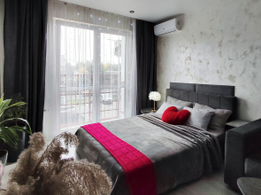 Na Ulitse Dokutovich 45 Flat