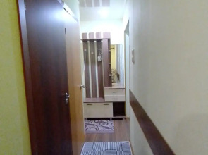 Апартаменты 2-х комнатная на 50 лет Октября 9