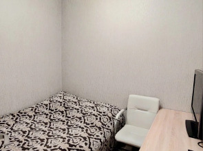 Апартаменты в центре с тремя спальнями на Червякова 55 рядом с парком Победы