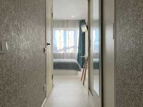 Апартаменты с Видом на Реку