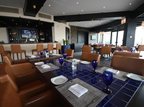 Курортный отель JA The Resort - JA Beach hotel