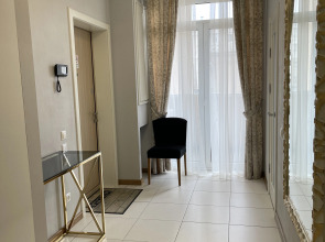 Апартаменты 4-комнатные HomeApart Сторожовская, 6