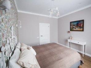 Апартаменты Сталинское Барокко в Сердце Города