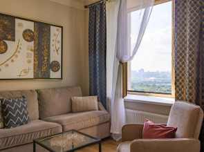 Квартира Moscow Deluxe Apartments Family Suite City View