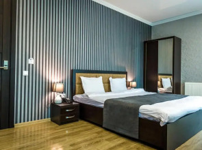 Отель "Вишневый сад"