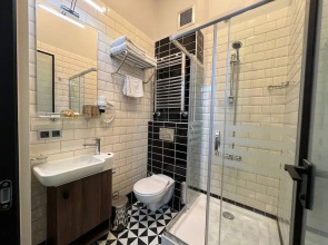 Отель Rafinn Hotel