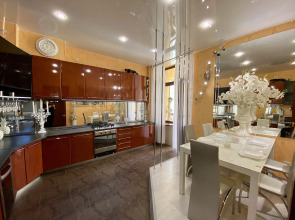 Квартира Большая Двухкомнатная на Ленина 18