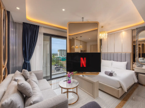 Bellevue Lagoon Premium by TropicLook Apart-hotel