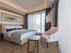 Golden Tulip Istanbul Bayrampasa