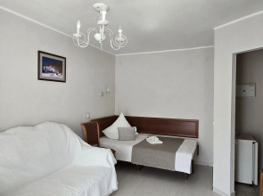 Uyut Flat 2