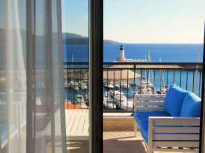 Lustica Bay Magnolia Apartment, Flat