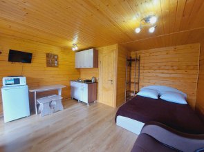 Domik-Studiya s Terrasoy Private House