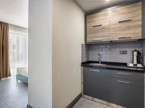 Отель Rodinn Park