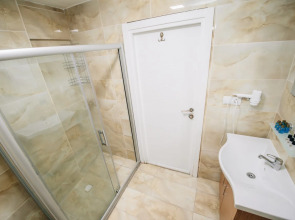 Отель Safran Suites