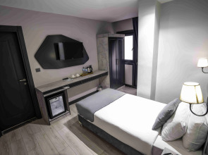 Отель Express Plus