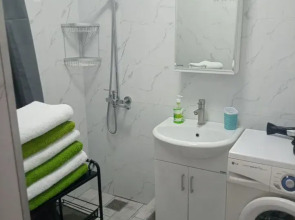 Частный дом у леса